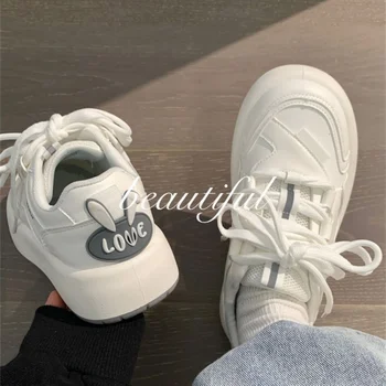 Tenisice na platformu ženski sportski Casual obuća bijele cipele na ravnim potplatima Vintage вулканизированная Kawai Lolita Харадзюку 2023 proljeće